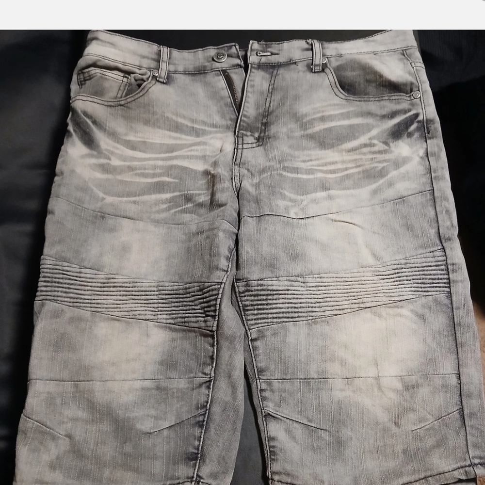 Encrypted Light Gray/black Men Large Jean Short
